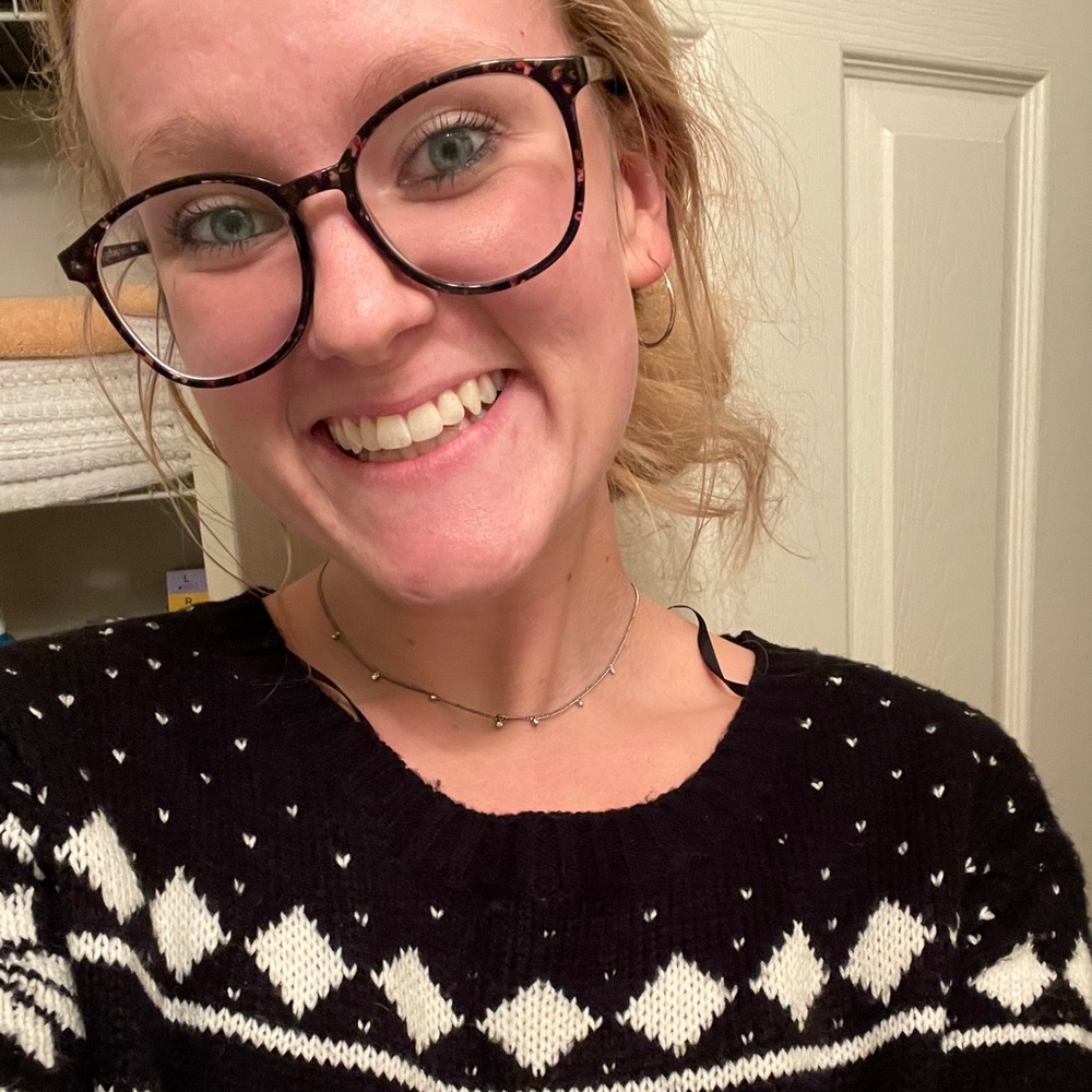 Meet your Posher, Nicole